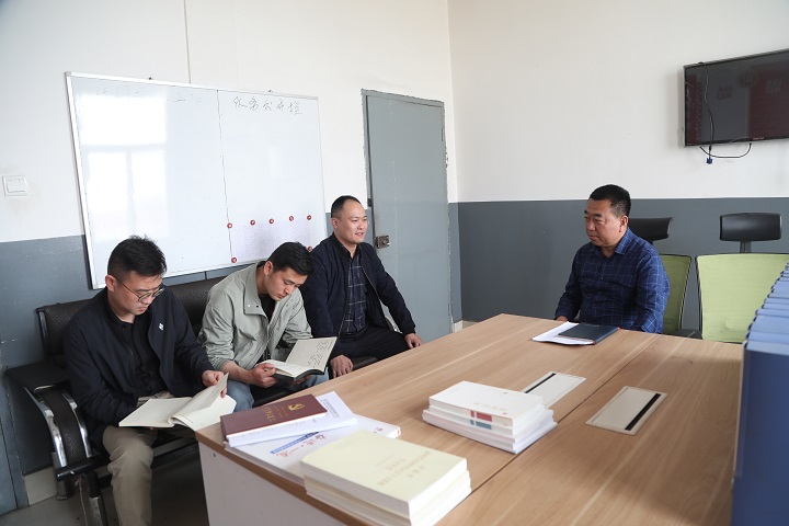 调研现场 - 副本.jpg