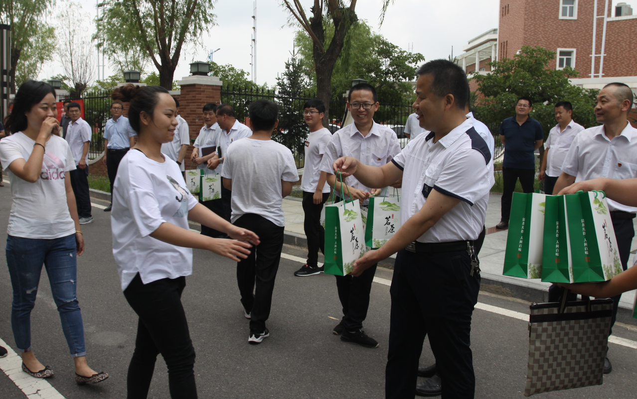 超凡娱乐-梦想照进现实,起劲成绩未来!
